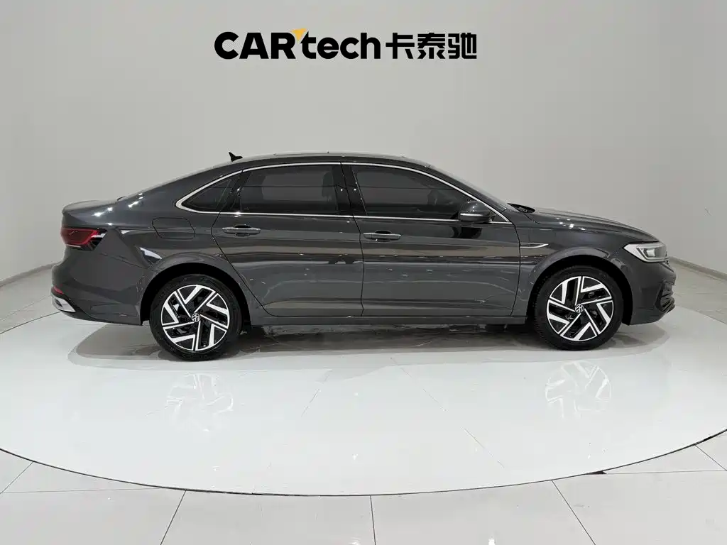Volkswagen Sagitar — миниатюра 4