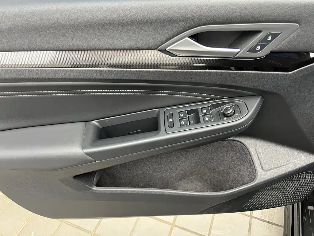 Volkswagen Golf — миниатюра 16