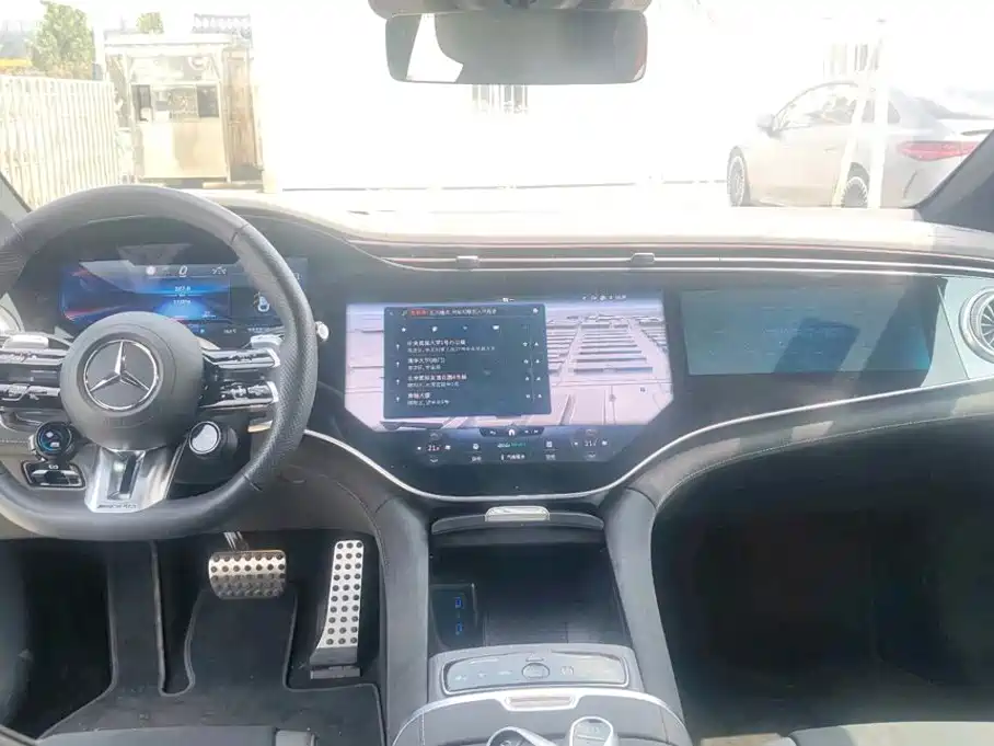 Mercedes-Benz EQE AMG — миниатюра 5