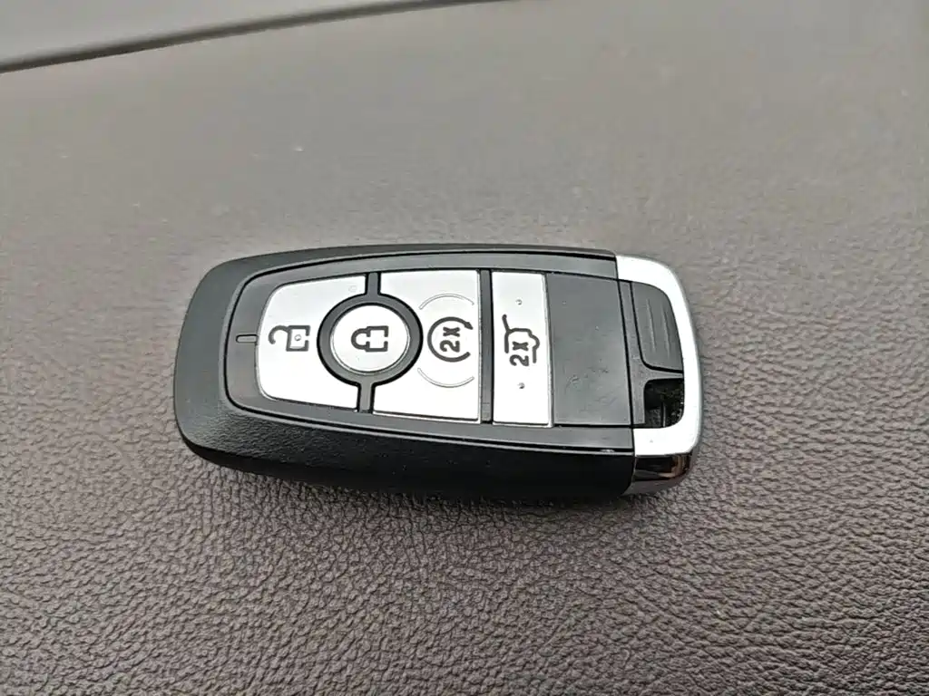 Lincoln Aviator (Import) — миниатюра 9