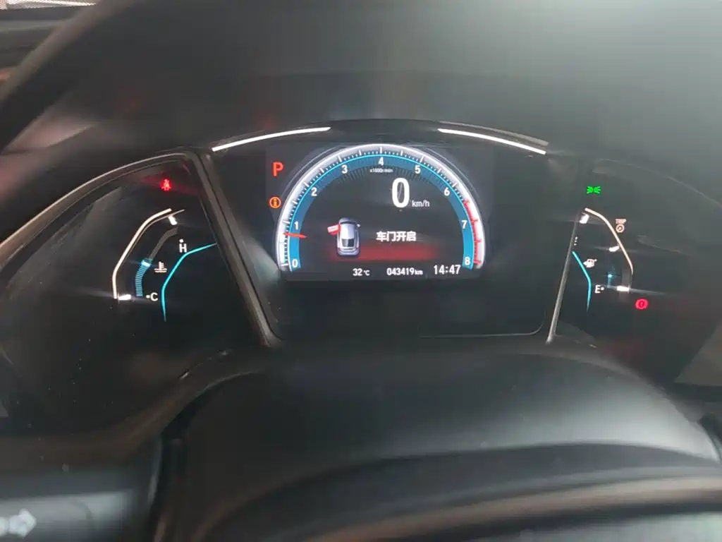 Honda Civic — миниатюра 12