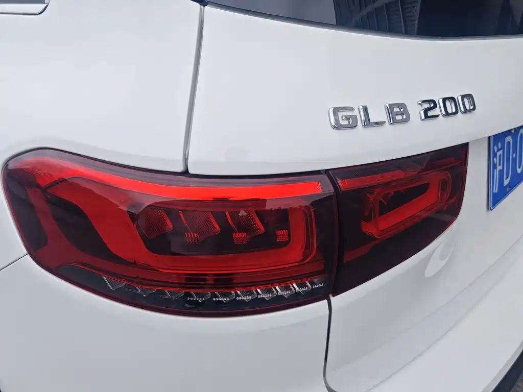 Mercedes-Benz GLB — миниатюра 9