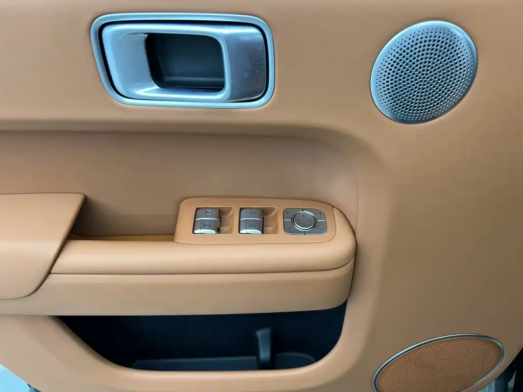 Li Auto Li L9 — миниатюра 18