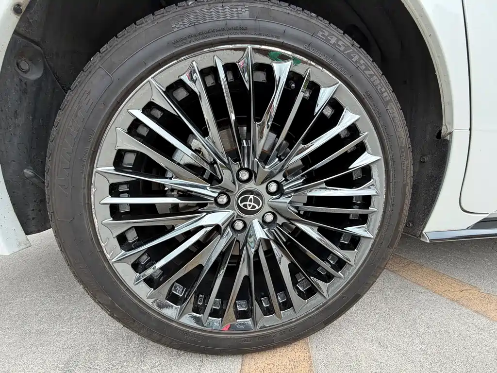Toyota Sienna — миниатюра 16