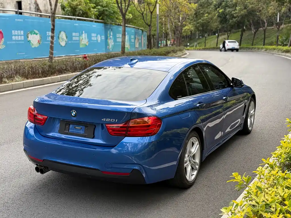 BMW 4 SERIES