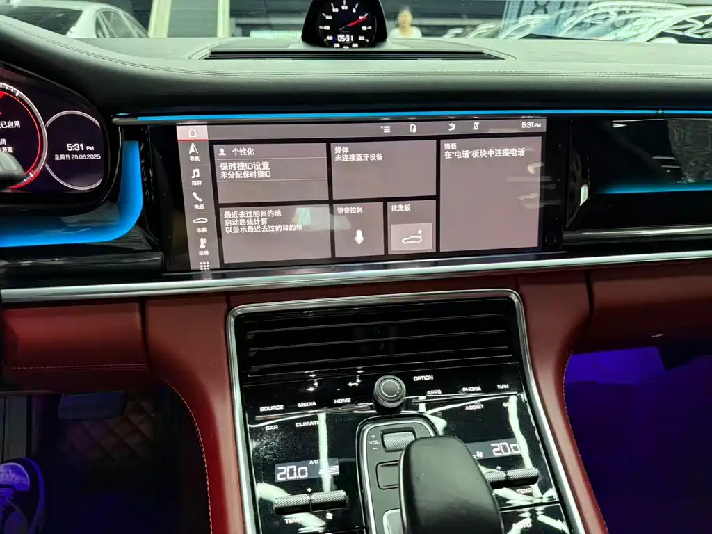 Porsche Panamera — миниатюра 8