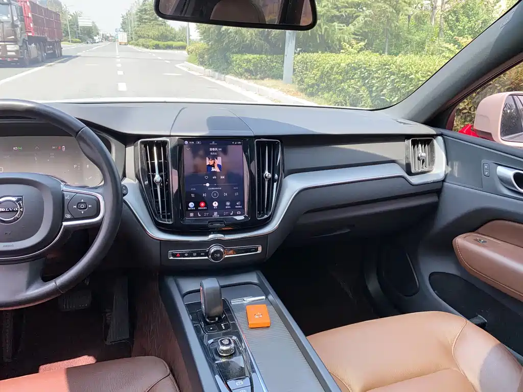 Volvo XC60 — миниатюра 17