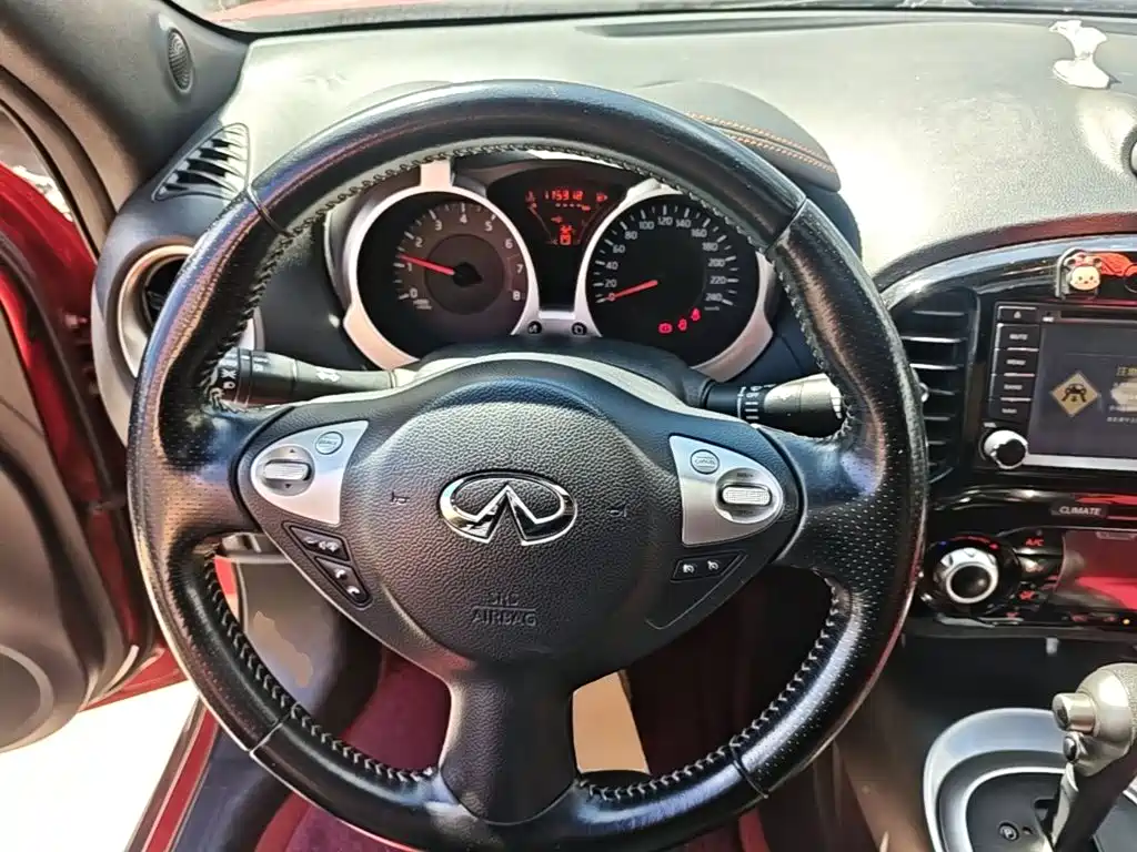 Infiniti ESQ — миниатюра 7