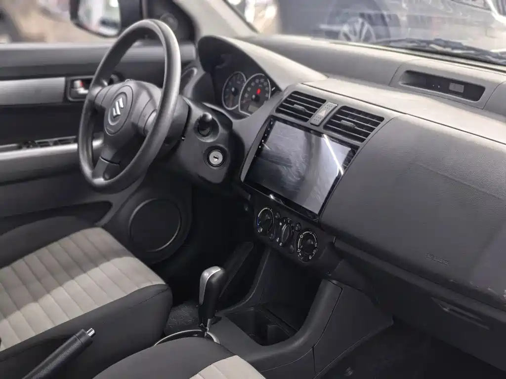 Suzuki Swift — миниатюра 17