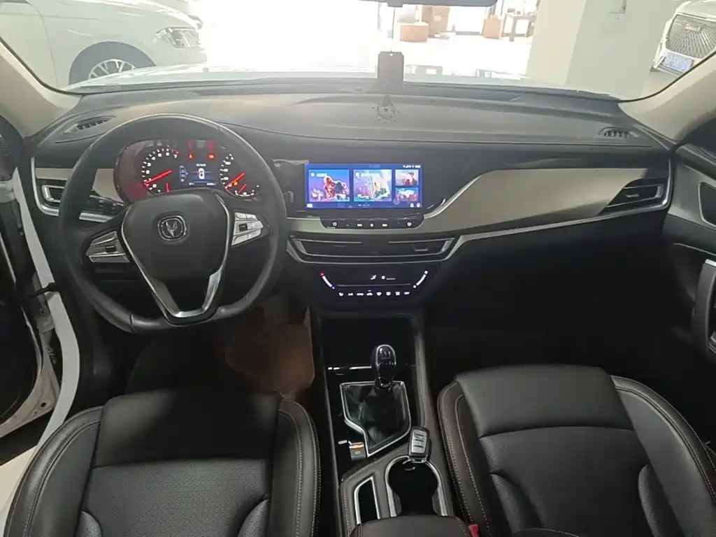 Changan CS35PLUS — миниатюра 10