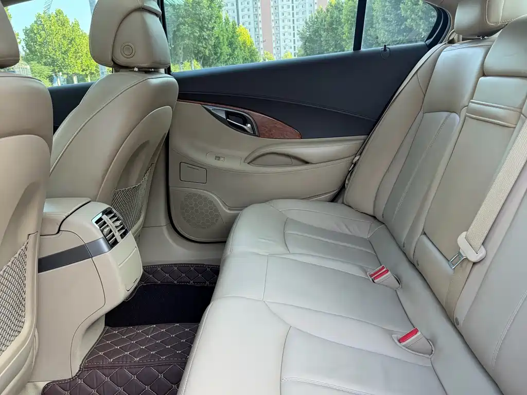 Buick LaCrosse — миниатюра 9