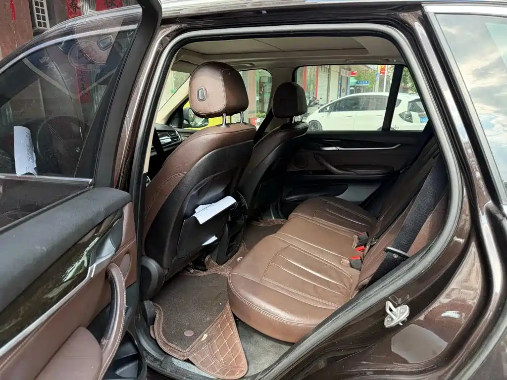 BMW X5 (Import) — миниатюра 7