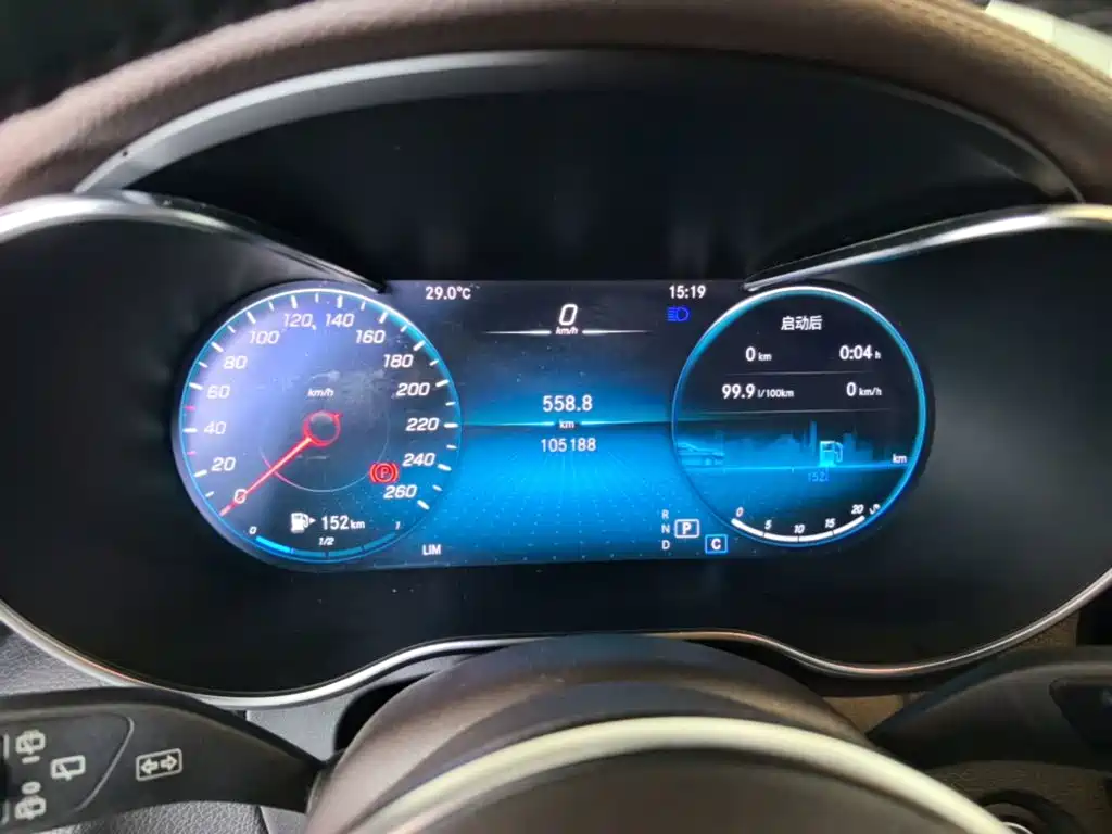 Mercedes-Benz GLC — миниатюра 12