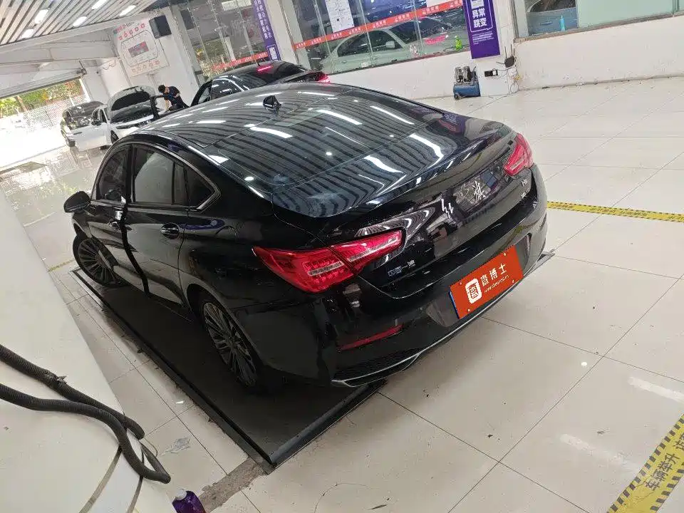 Hongqi Hongqi H5 — миниатюра 11