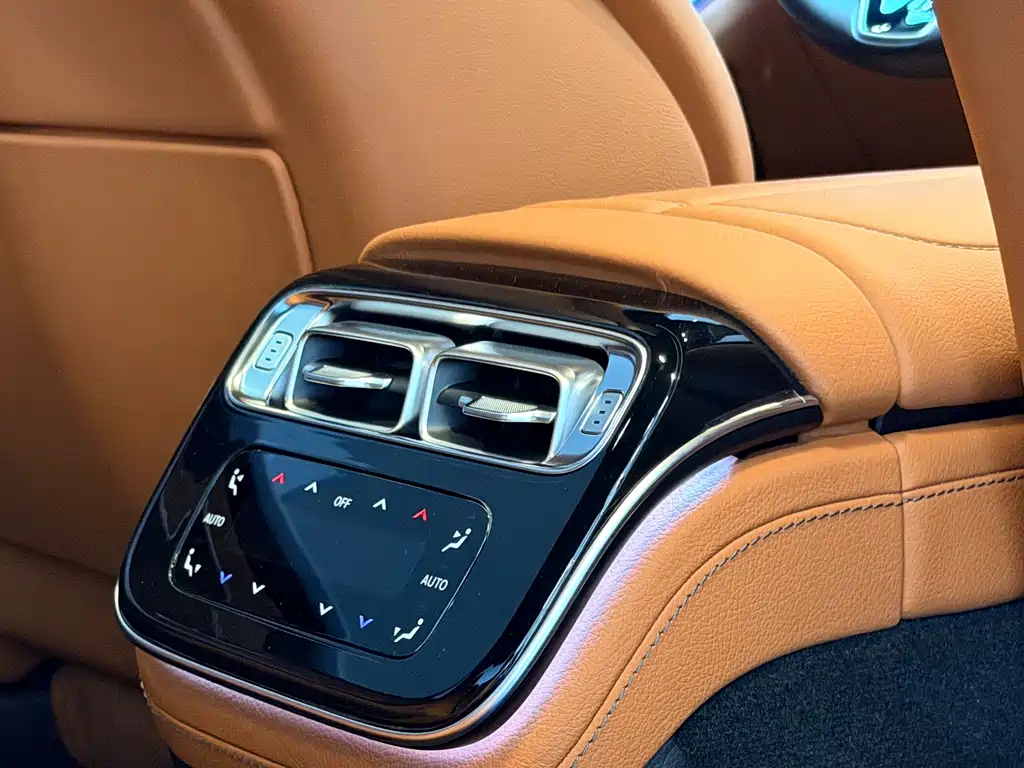 Mercedes-Benz S-Class — миниатюра 17