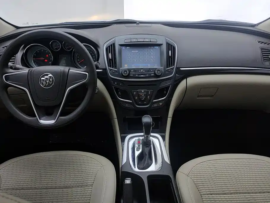 Buick Regal — миниатюра 12