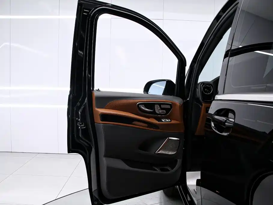 Mercedes-Benz Vito — миниатюра 13