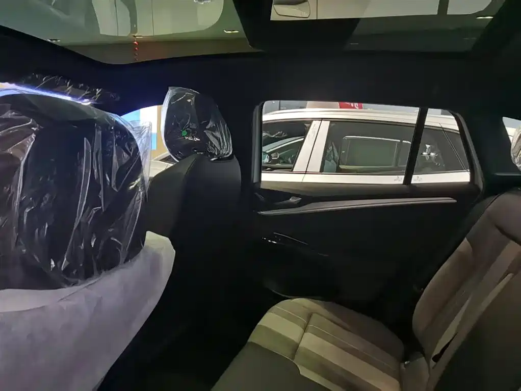 VOLKSWAGEN ID.4 CROZZ