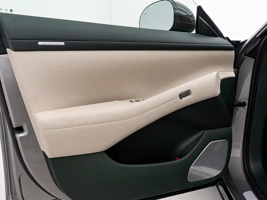 XIAOMI CAR XIAOMI YU7