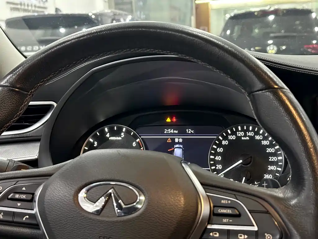 Infiniti QX50 — миниатюра 13