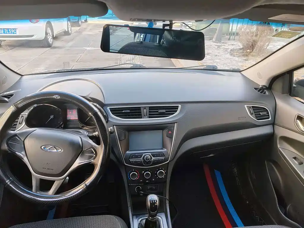 Chery Arrizo 3 — миниатюра 8