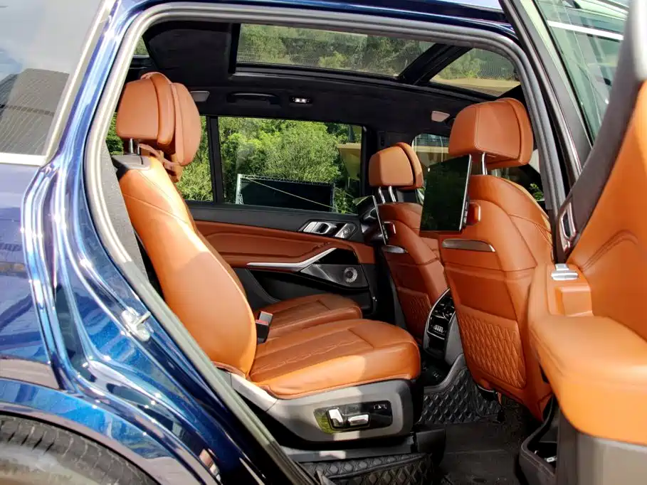 BMW X7 M60i — миниатюра 14