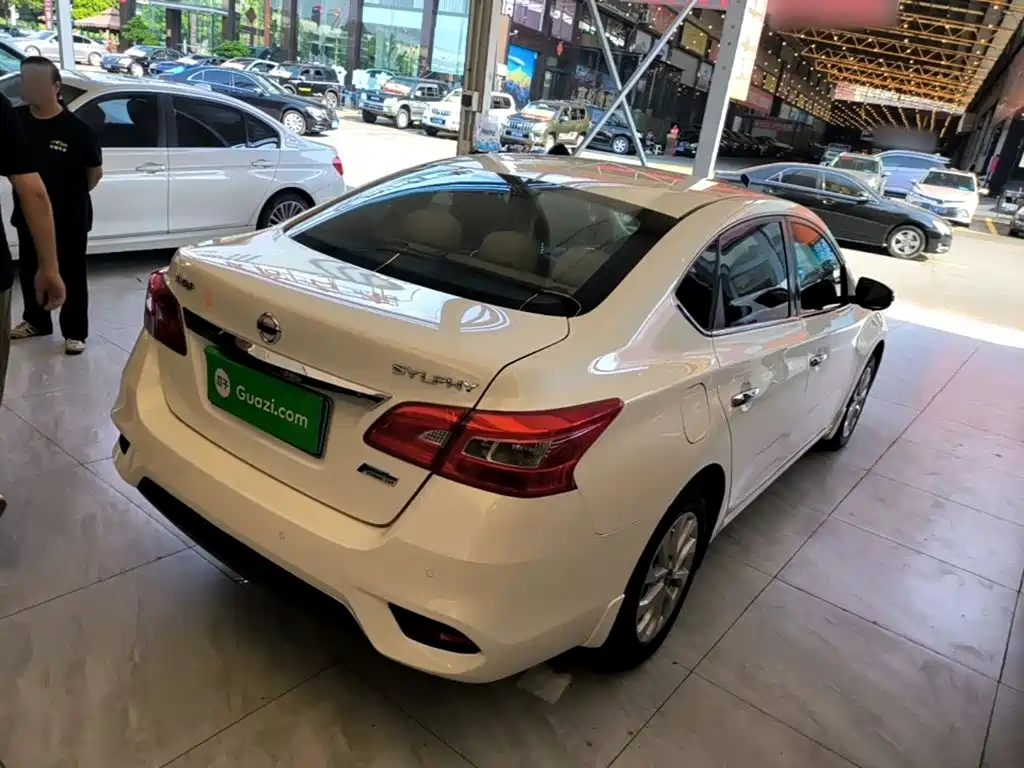 Nissan Sylphy — миниатюра 7
