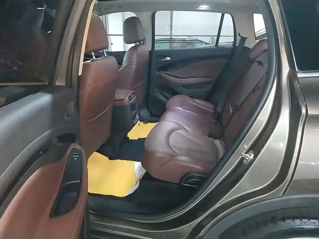 Buick Envision Plus — миниатюра 17