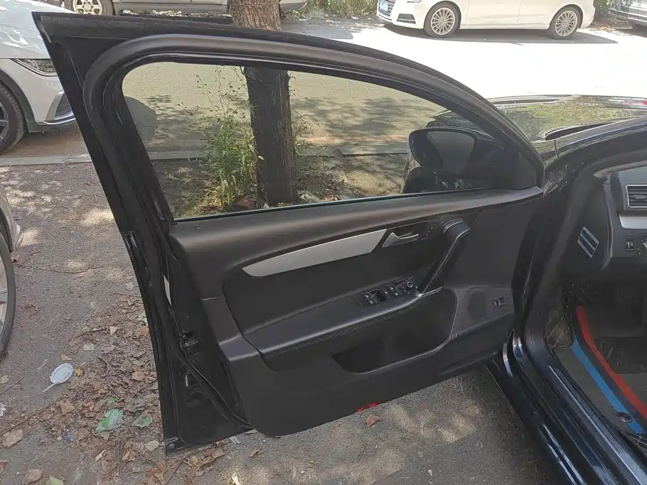 Volkswagen Magotan — миниатюра 7