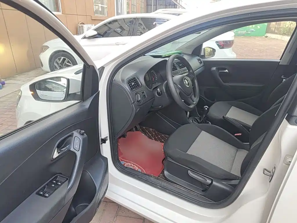 Volkswagen Polo — миниатюра 16