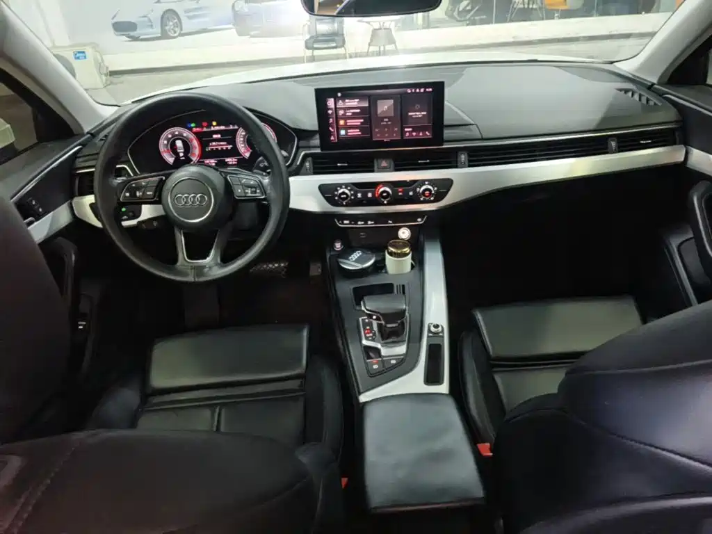 Audi A4L 2020 40 TFSI Fashion
