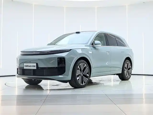 Li Auto IDEAL L6 2025