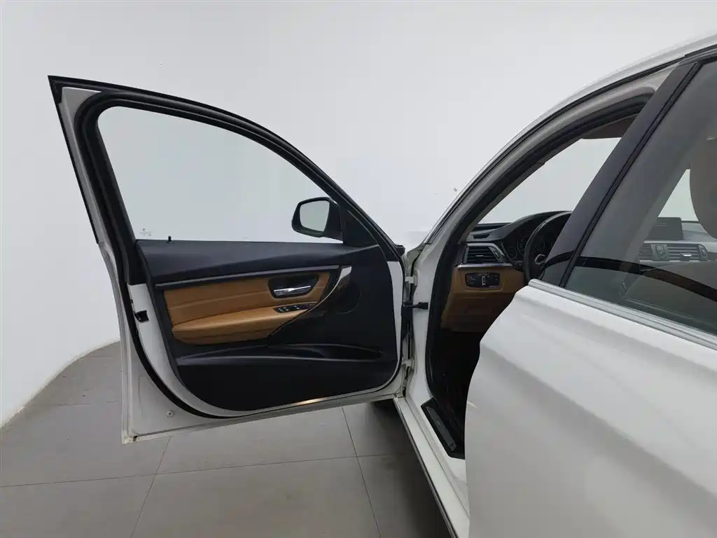 BMW 3 Series 3 2014 320Li Luxury