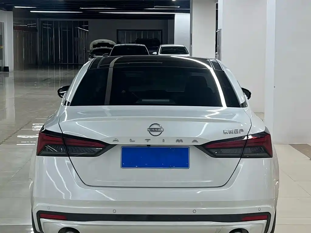 Nissan Teana — миниатюра 5
