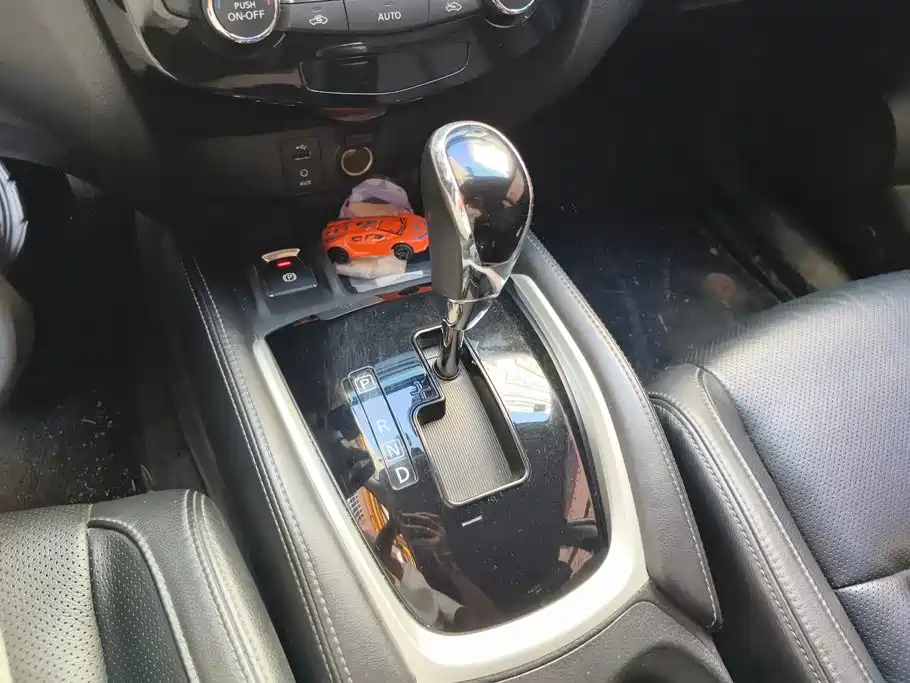 Nissan X-Trail — миниатюра 16