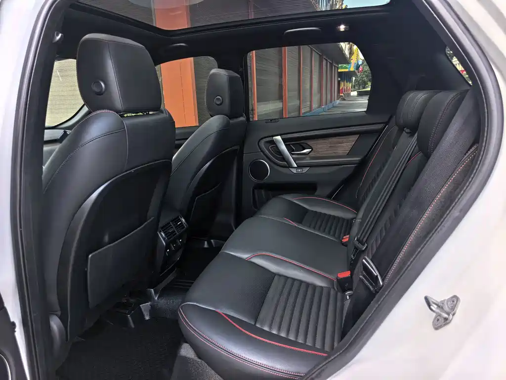 Land Rover Discovery Sport — миниатюра 9