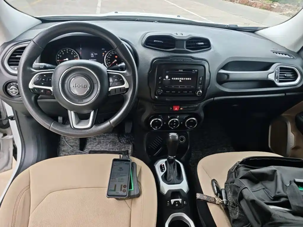 Jeep Renegade — миниатюра 10
