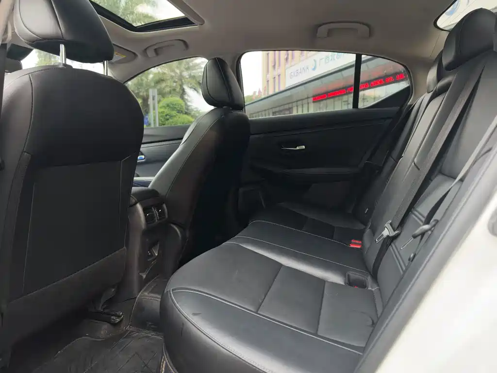 Nissan Sylphy — миниатюра 7