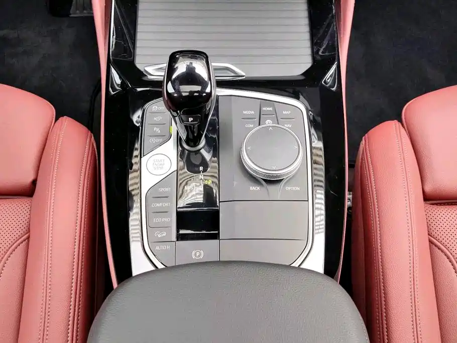 BMW X4 — миниатюра 10