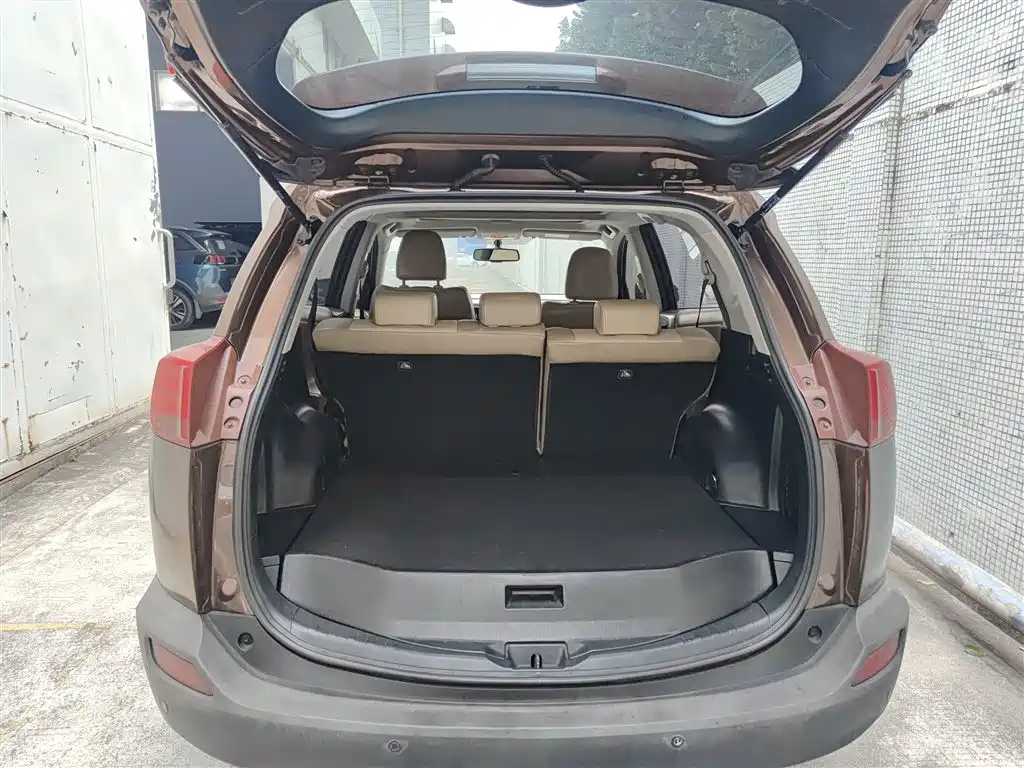Toyota RAV4 2013 2.5L AT Elite