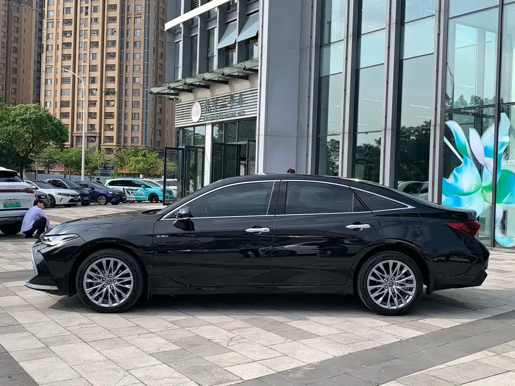Toyota Avalon — миниатюра 4