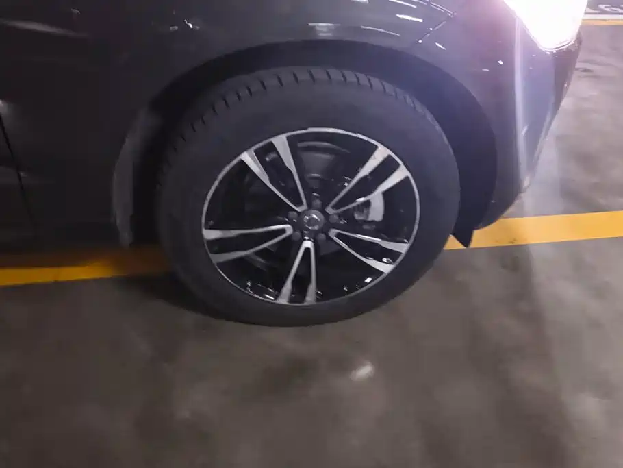 Volvo XC60 — миниатюра 6