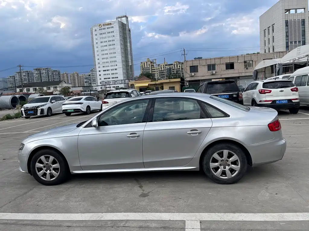 Audi A4L — миниатюра 8