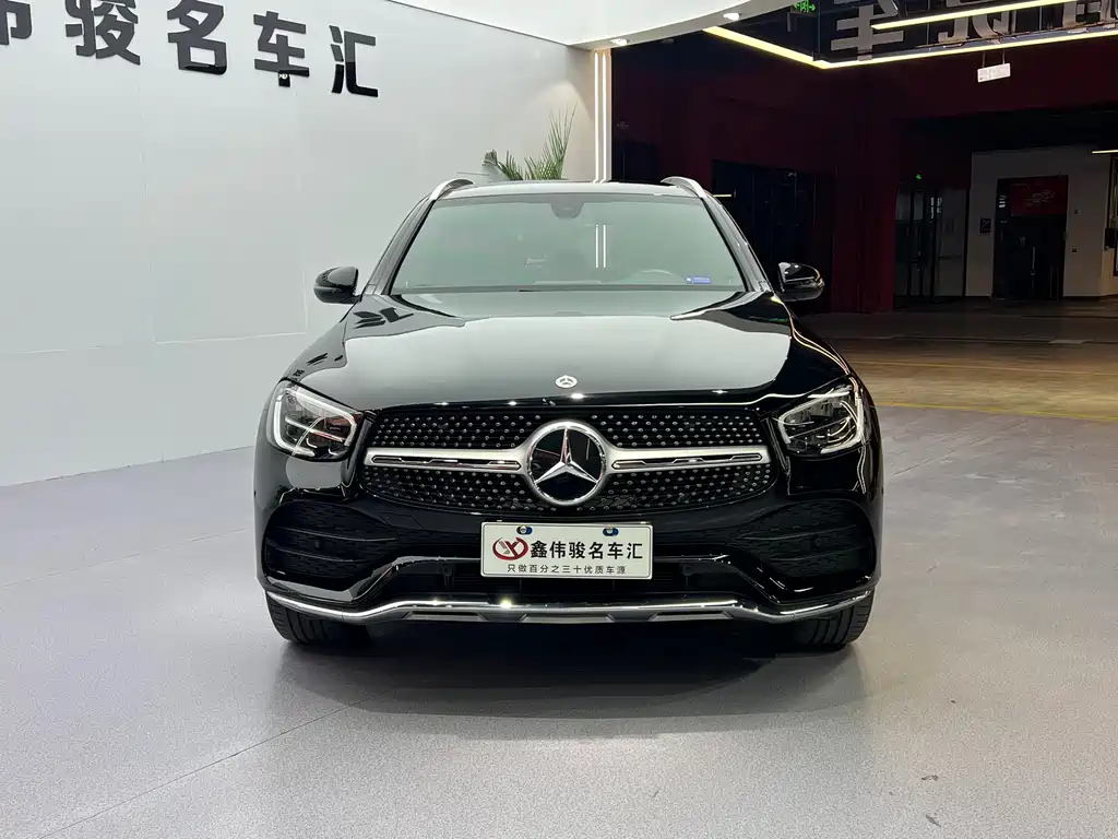 MERCEDES-BENZ GLC