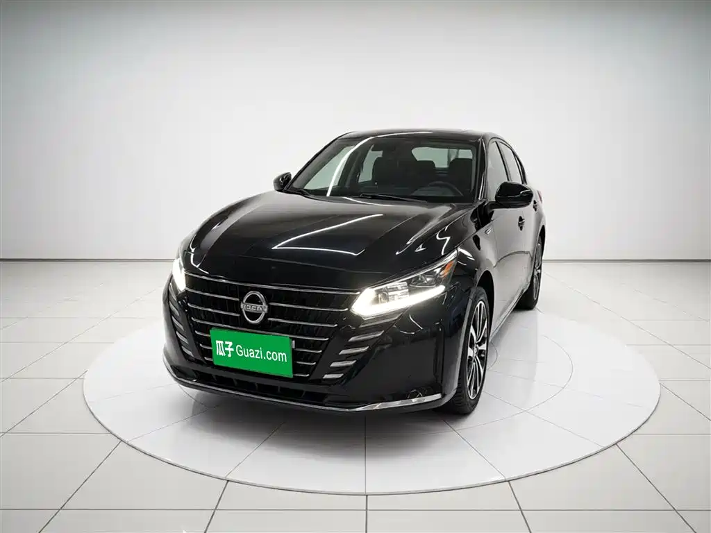 Nissan Teana 2023