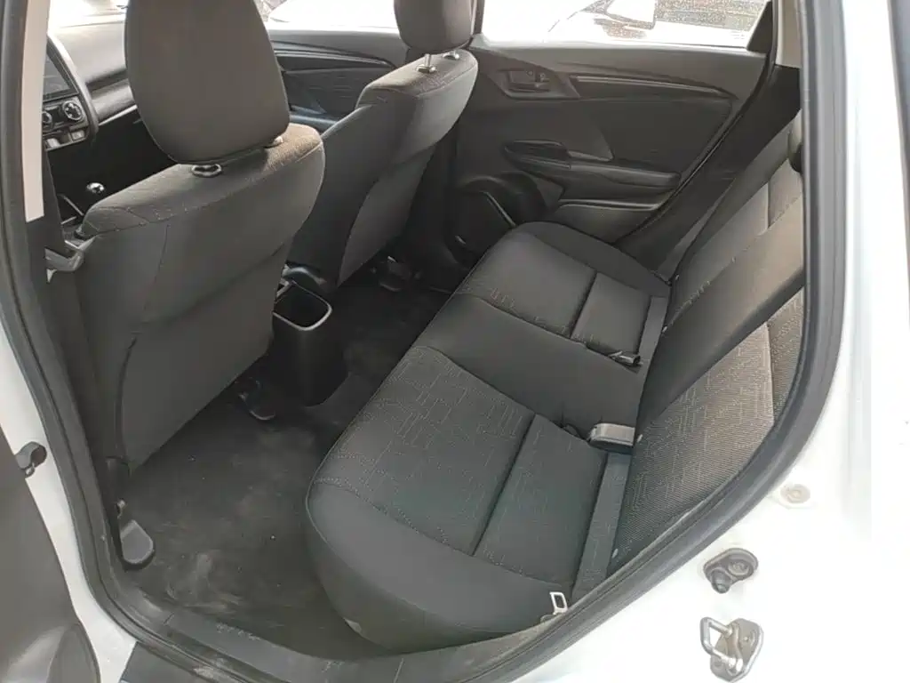 Honda Fit — миниатюра 17