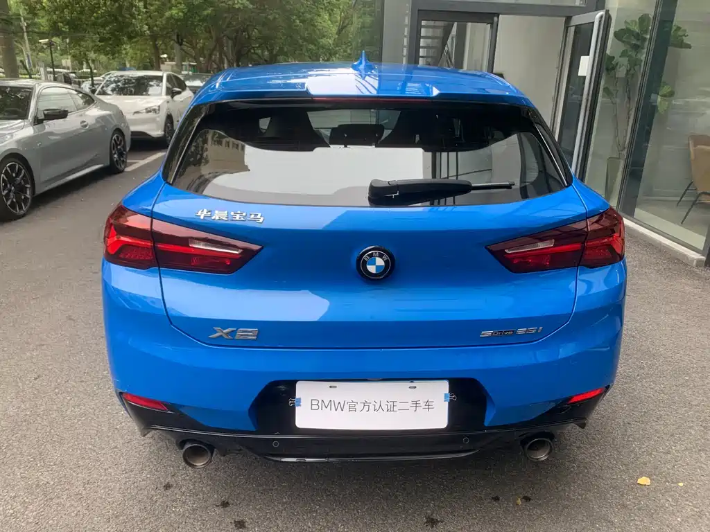 BMW X2