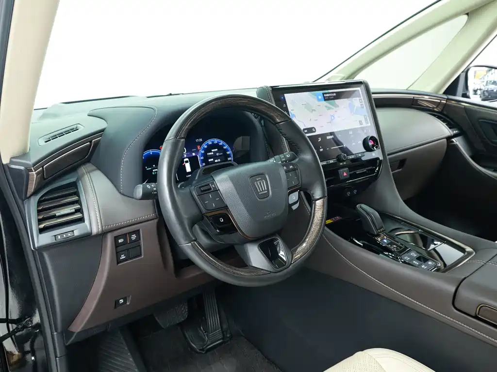 Toyota Vellfire — миниатюра 6