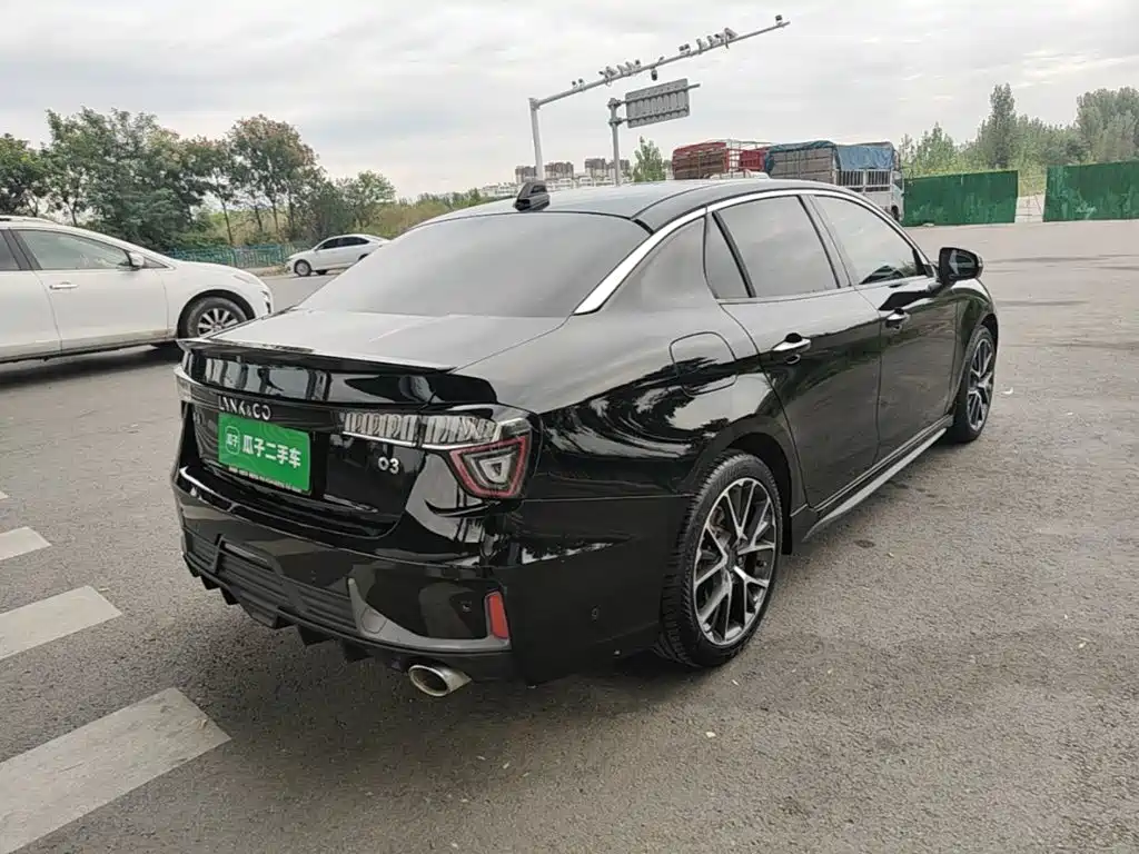 Lynk & Co 03 — миниатюра 7