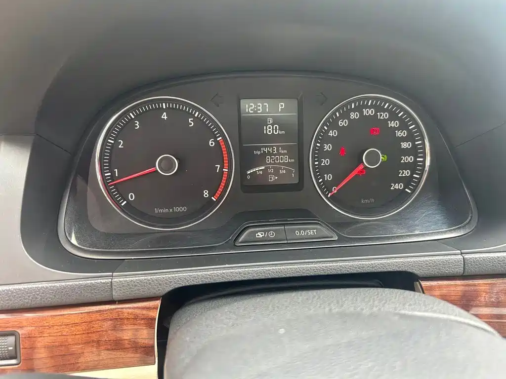 Volkswagen Lavida — миниатюра 9